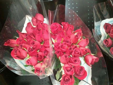 2 Dozen Roses At Costco 1699 Dozen Roses Glass Vase 2 Dozen Roses