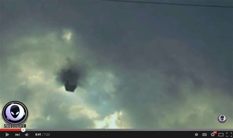 Texas Teacher Shares Photo Of Ufo Sighting Near Laredo