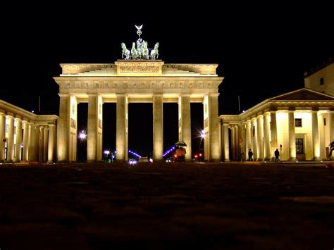 Brandenburger Tor Berlin Cc Creative Commons By Marfi Flickr