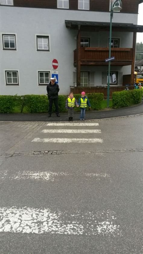 Fußgängerführerschein Im Kindergarten Neue Heimat Gesundes Salzburg