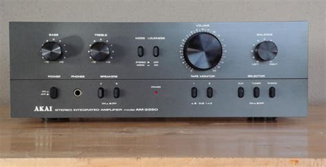Akai Am 2250 Integrated Amplifiers