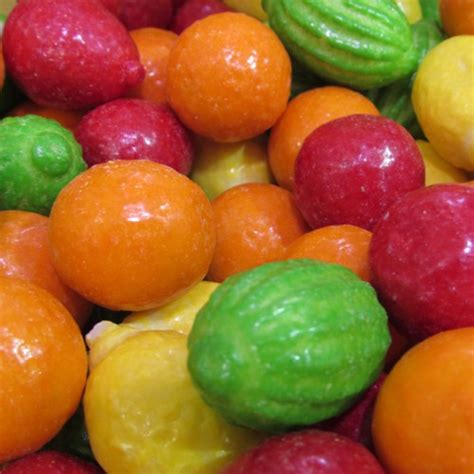 Les Bonbons Chewing Gum Dragéifiés Aux Fruits