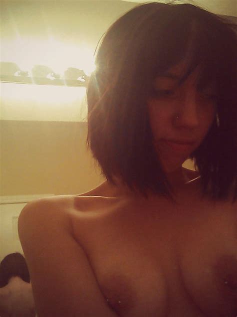 Carly Rae Jepsen Leaked Topless Pictures Porn Pictures Xxx Photos Sex