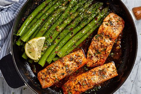 A spot check on twitter on friday reveals different ways that people cook and eat it, depending on one's palate. Garlic Butter Salmon with Lemon Asparagus Skillet | Butter ...