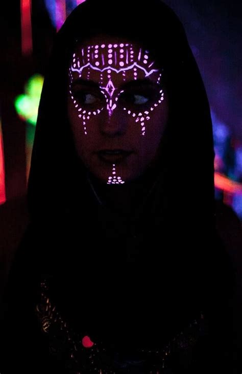 Pin By Hailey Tuttle On Pto Neon Face Paint Black Light Makeup Neon