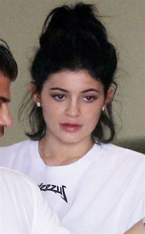 Kylie Jenner Goes Makeup Free While Out With Tyga E News France