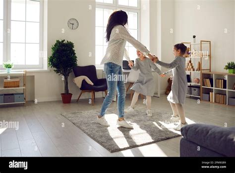 Mum And Daughter Dancing In House Hi Res Stock Photography And Images