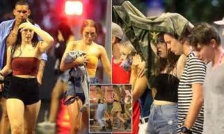 Schoolies Teens Party On In The Rain On The Gold Coast Daily Mail Online
