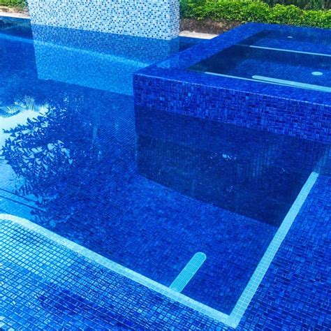 Brushed Dark Blue Iridescent 1 X 1 093734m Vidrepur Pool Tile