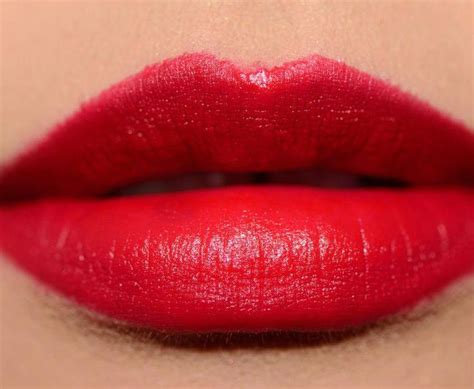 Learn About These Lipsticks For Fair Skin Image 0598