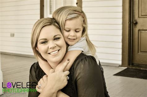 Lovelee Photography Mother Daughter Photography Mother Daughter Poses Father Daughter