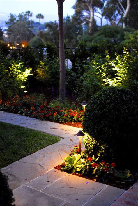 20 Easy Landscaping Ideas For Your Front Yard Landscape Lighting