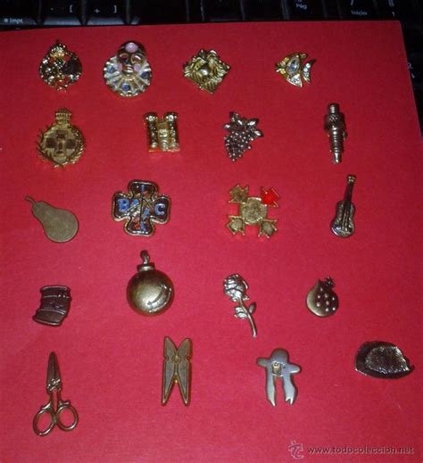 Lote De 36 Pins Metalicos Dorados Y Plateados Comprar Pins Antiguos