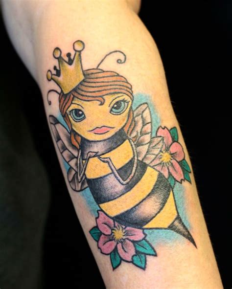 Queen Bee Tattoo Ideas