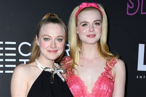 Elle Fanning Watched Dakota S Birth Video For The Great