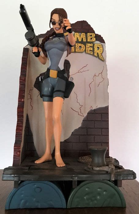 Tomb Raider Lara Croft Wet Suit Posable Statue Catawiki