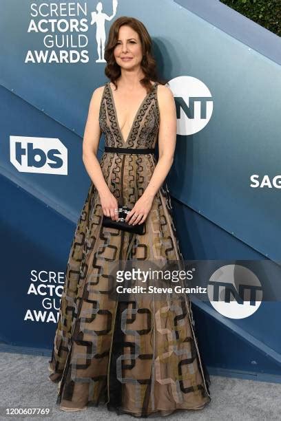 robin weigert photos and premium high res pictures getty images