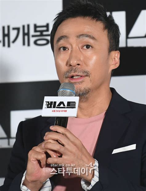 부처님 오신 날인 19일은 전국이 대체로 맑고 낮 기온이 올라 덥겠다. `비스트` 이성민 "이선균 전혜진 부부 아들, 날 싫어해" - 스타투데이