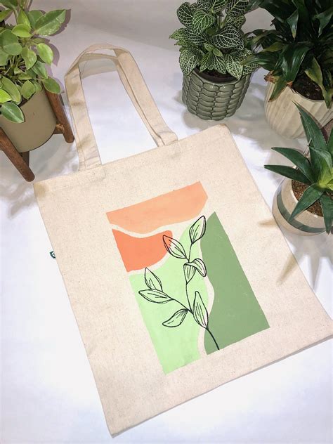 Embroidered Line Art Tote Bag - Opal Crown