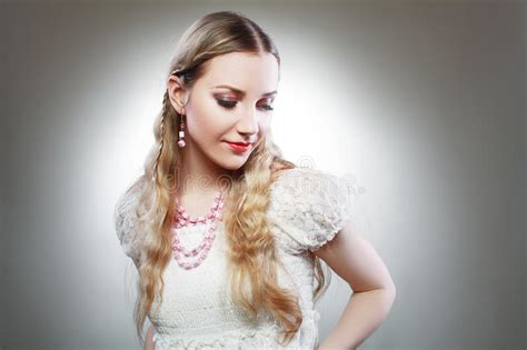 mulher ucraniana bonita imagem de stock imagem de caucasiano 41027067