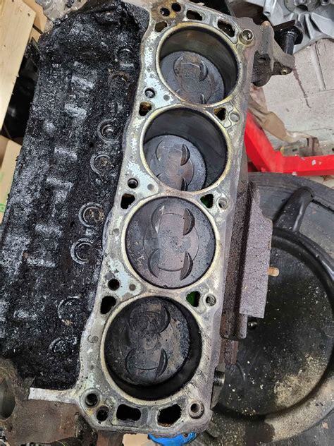 302 short block, heads an intake - Car Engines & Engine Parts