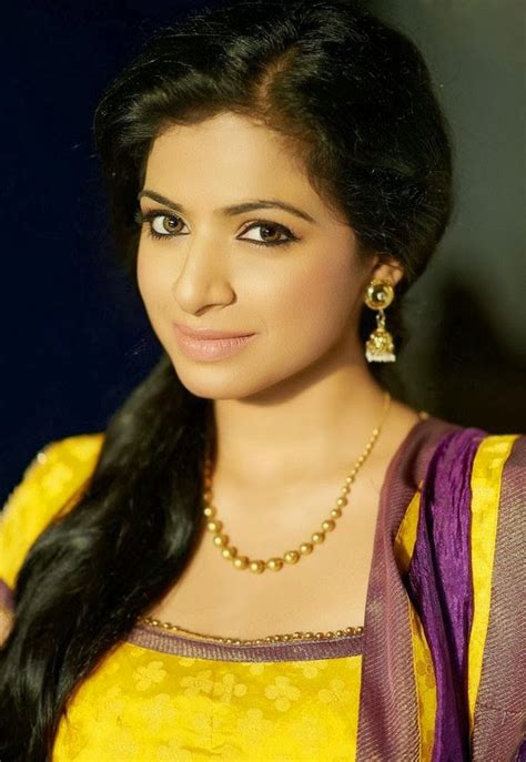 Kerala Cute Girls Photos For Facebook Profile Post ~ Actress Rare Photo