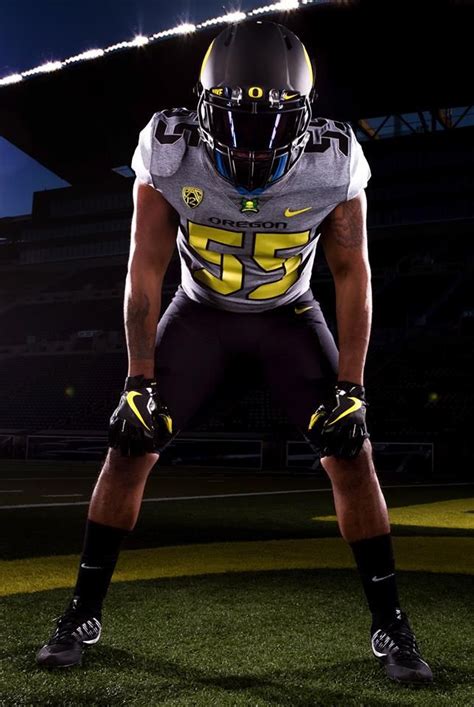 Pin By Benjamin Butcher On Mighty Oregon College Football Uniforms