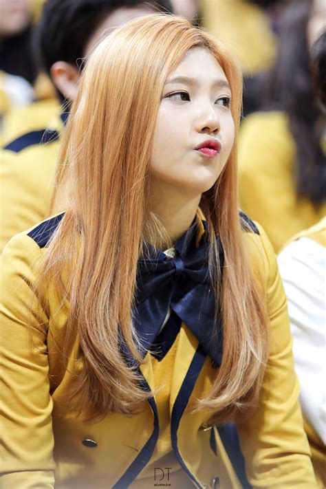 Coupang play 《snl korea》 申東燁: Red Velvet Joy SOPA Graduation - Red Velvet Photo ...