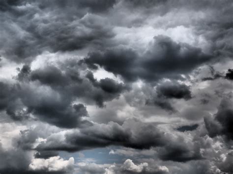 무료 이미지 검정색과 흰색 분위기 날씨 폭풍 단색화 극적인 우울한 흐리게 하늘 앞으로 암운 구름 모양