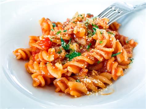 Classic Tomato Sauce Recipe For Pasta