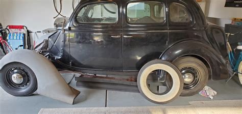 1936 Ford Fordor Barn Finds