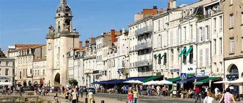 À La Rochelle des plaques de rue pour expliquer le passé négrier