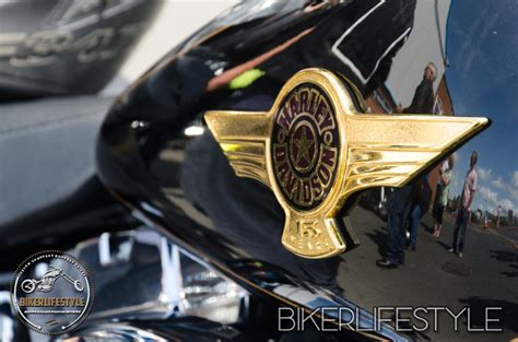 You can further customize your bike with chrome or black gas caps, locking gas caps and gas caps with unique designs such as skulls or gold insignia proclaiming your. Harley Tank Logos - Bikerlifestyle