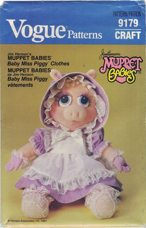 Vogue Pattern 8723 Miss Piggy Sesame Street Soft Sculpture Muppet Doll