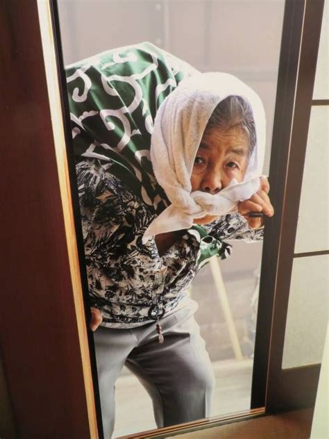 【画像】 日本の90歳おばあちゃんの自撮り画像が海外で話題に 哲学ニュースnwk おばあちゃん 写真 面白いコスプレ おばあちゃん