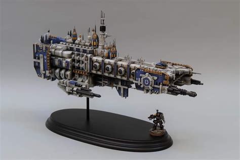 Warhammer 40k Spaceship Model