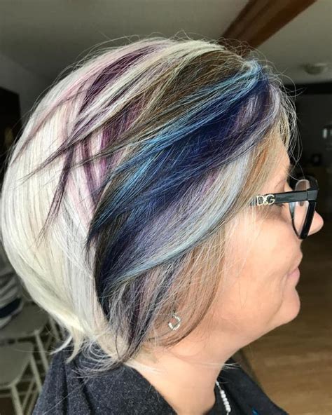 This style was used in alm. 50 Stunning Haircuts for Short Gray Hairstyles 2020 - The Fashionista Blog