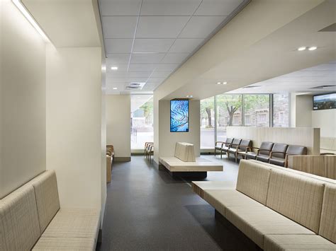 Ryan Veterinary Hospital Lobby Beam Illuminating Architecture