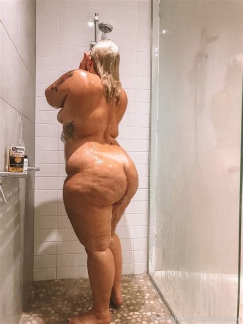 Big Booty Milf In Shower Booberry69
