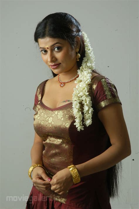 Actress Shobana Naidu Hot Stills Photo Gallery Pictures Tamil Cinema News › Kollywood Movie News