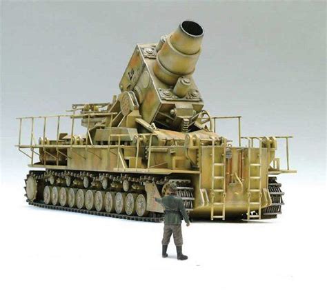 The Super Heavy Self Propelled Mortar 60cm Morser Karl Gerat 040