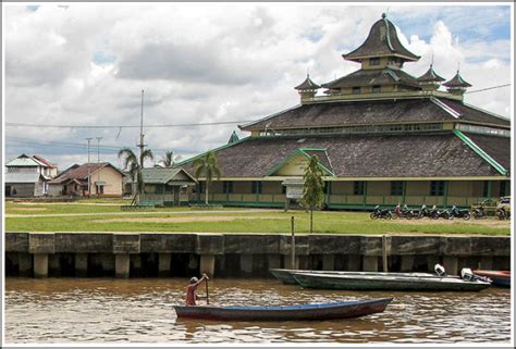 Pontianak Travel Guide The Portal To West Kalimantan Discover Your
