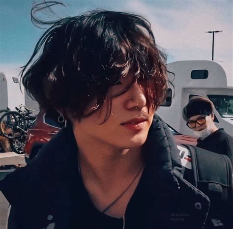 The bts boys are back home in korea following their recent concert in saudi arabia, and jungkook has decided to celebrate their return with a fresh and though some fans might be saddened by the haircut, others are ecstatic jk's short hair is back. sena⁷ on in 2020 | Jungkook cute, Bts jungkook, Long hair ...