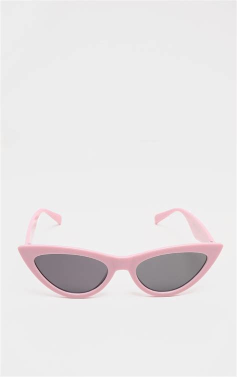 pale pink retro cat eye sunglasses prettylittlething usa