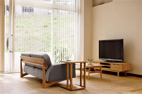 Automáticamente, con una alfombra de mimbreo o un mueble de madera natural, tu hogar parecerá más confortable. Salas modernas - ¡10 ideas con madera!