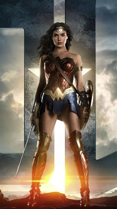 Best collection of wonder woman wallpapers for desktop, laptop computer and mobiles. Wonder Woman Wallpaper Screen Savers (67+ images)