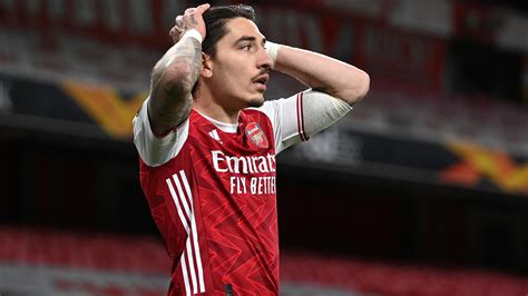 Football News Arsenal Defender Hector Bellerin I Turned To Drink To