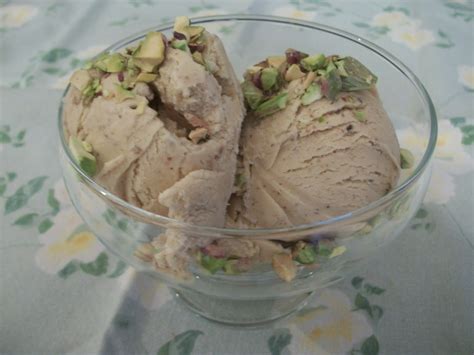 Cook With Sara Roasted Pistachio Ice Cream