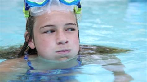 Vidéos Et Rushes De Cute 12 Year Old Girls Getty Images