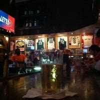 Boston's restaurant & sports bar. The Fours - Sports Bar in Boston